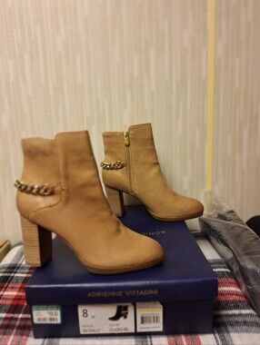 Adrienne Vittadini Ankle Boot - 8